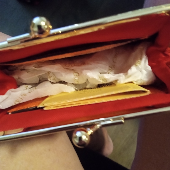 NWT DOONEY AND BOURKE KISSLOCK CLUTCH.....choose one or bundle for discount - Picture 6 of 10